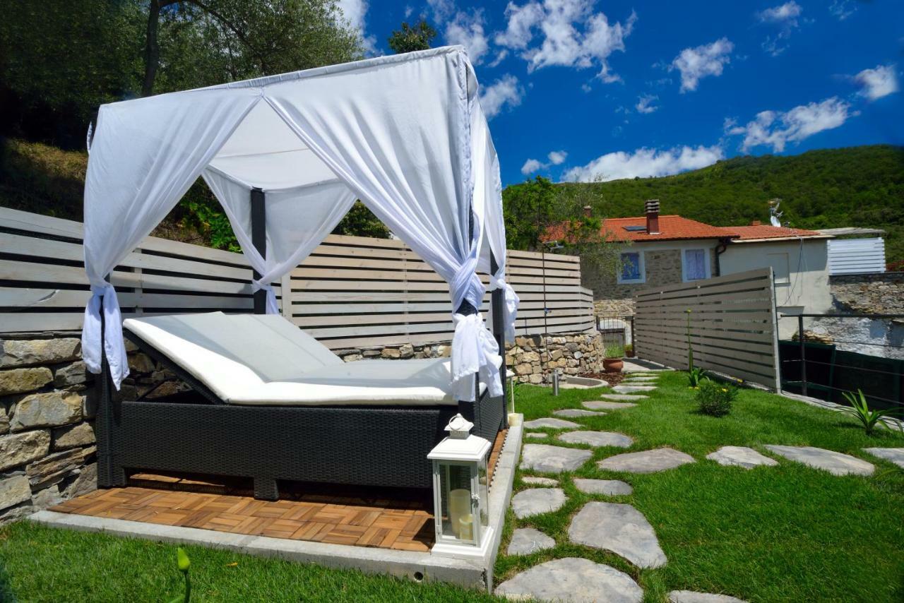 Chalet In Liguria Villa Vasia Exteriör bild